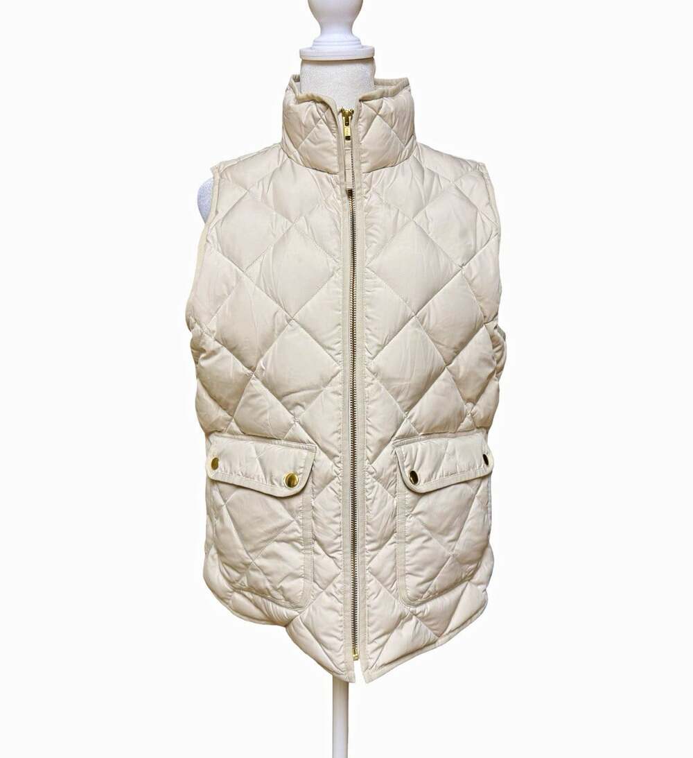 J.Crew Women’s M Cream Quilted Down Puffer Vest Gold Snap Pockets Fall